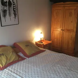 https://chambres-dhotes-dans-les-gorges-de-la-sioule.hotels-rhonealpes.com