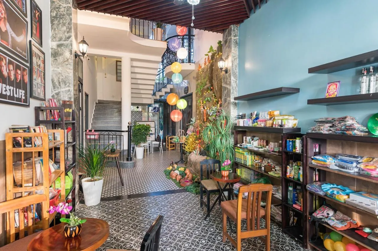 Hoang Trinh Hotel Hội An 2*,